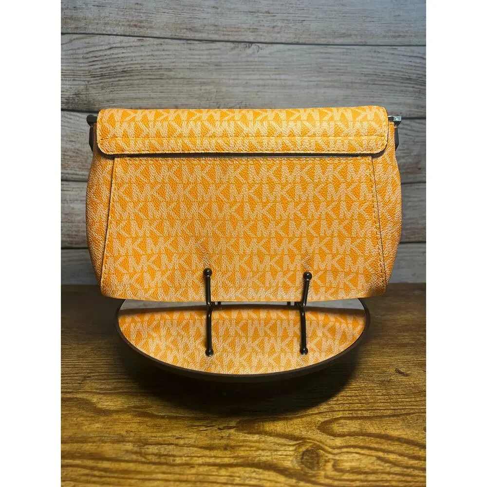 Michael Kors Medium Logo Convertible Crossbody Bag - Picture 3 of 10